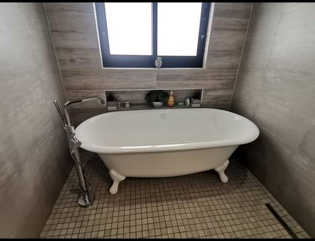 4 BEDROOM HOUSE FOR SALE IN HERON BANKS GOLF ESTATE